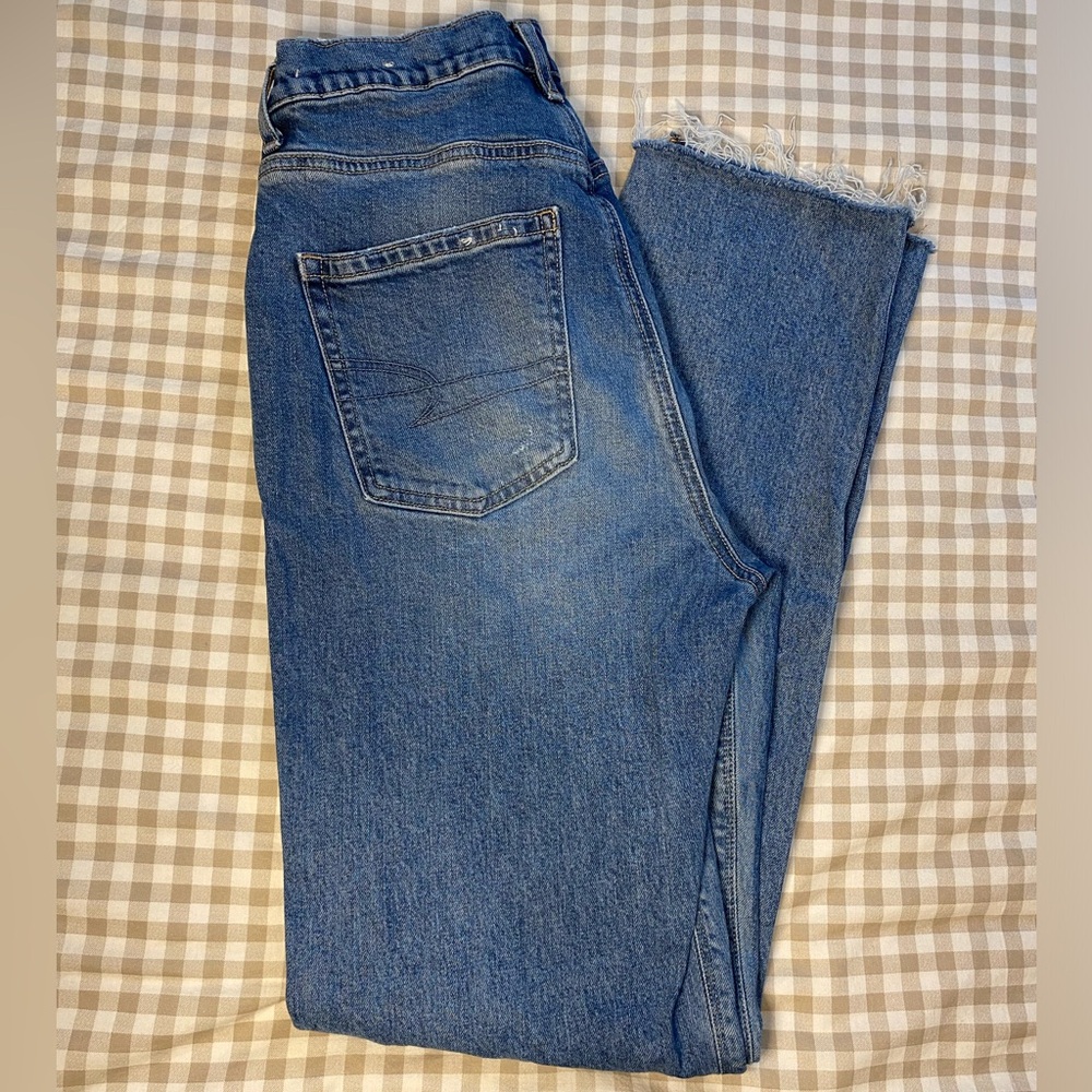 American Eagle Women’s High Rise '90s Boyfriend Straight Leg Jeans